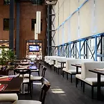 Radisson Montevideo Victoria Plaza Hotel